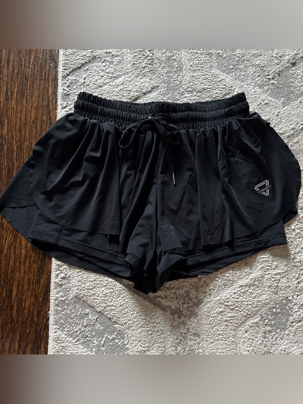 Luogongzi black shorts